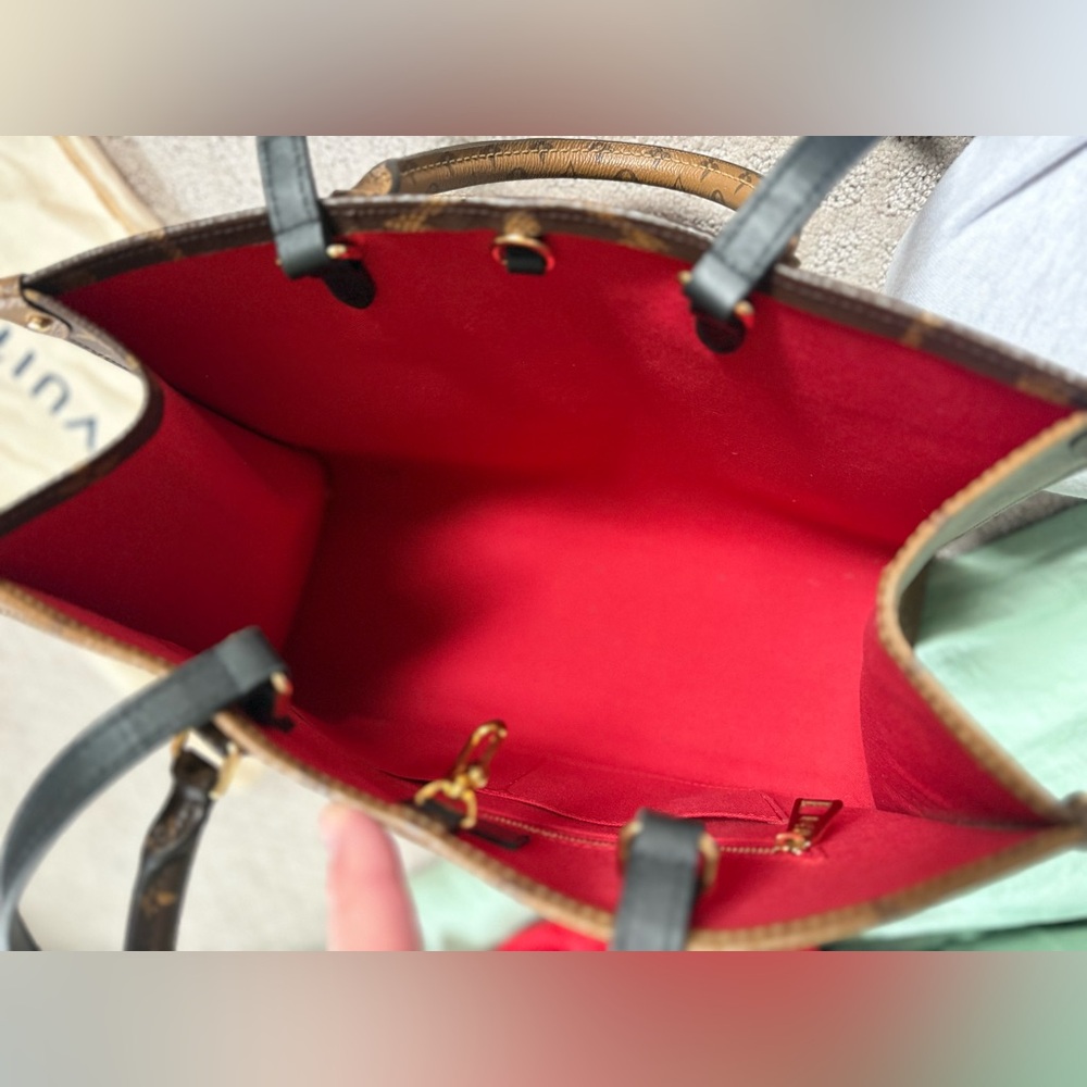 Louis Vuitton On The Go MM Canvas Tote with Red Interior - Picture 7 of 12
